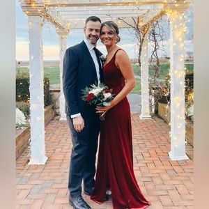 Formal dress. Velvet burgandy. Size 8. Great condition. Azazie